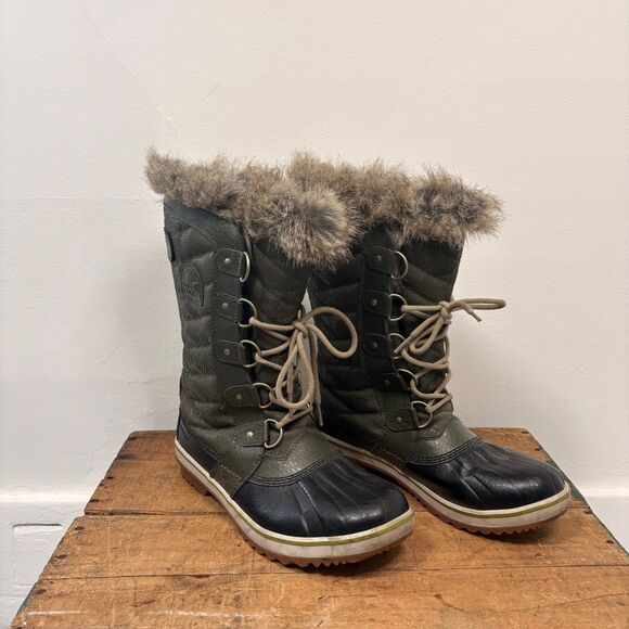 Sorel Shoes - Sorel Tofino II Quilted Olive Green Winter Boots Fur Trim Sz 8.5